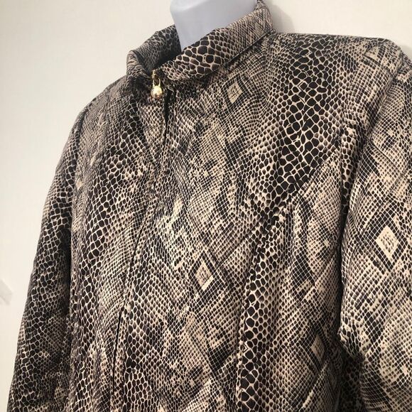 Lovely Easy Spirit Size Large Snake Skin Jacket! - Picture 4 of 12